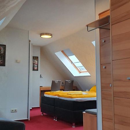 Hotel/Restaurant Balkan Soemmerda Luaran gambar