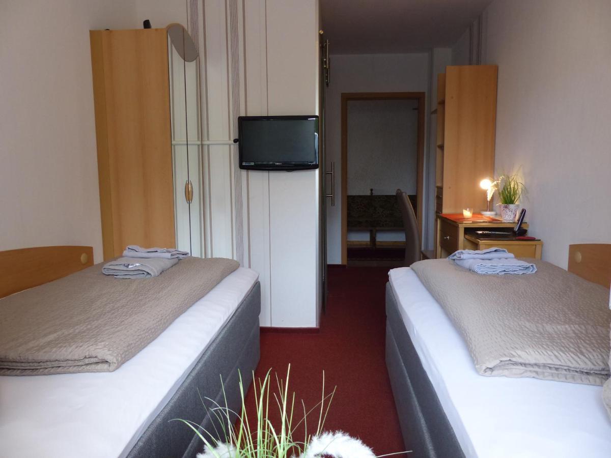 Hotel/Restaurant Balkan Soemmerda Luaran gambar