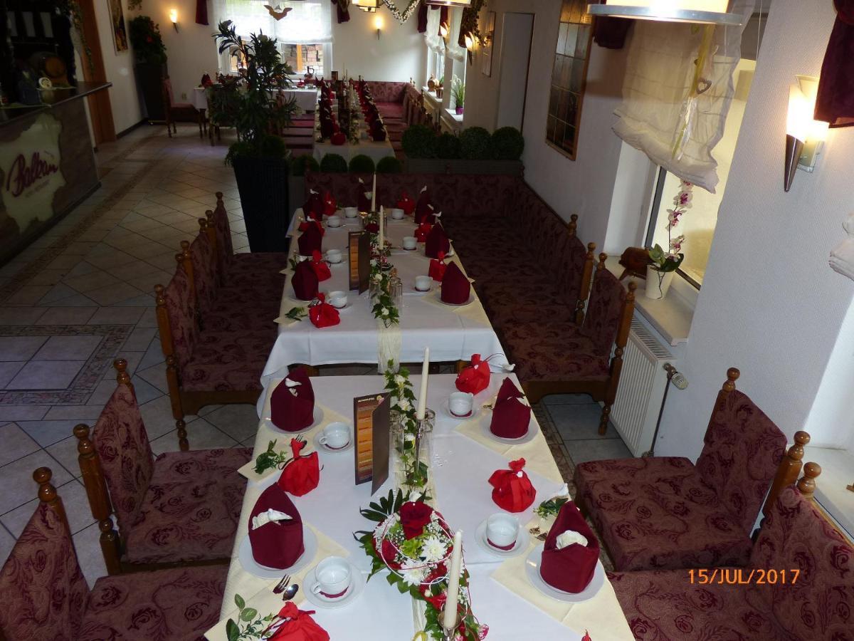 Hotel/Restaurant Balkan Soemmerda Luaran gambar