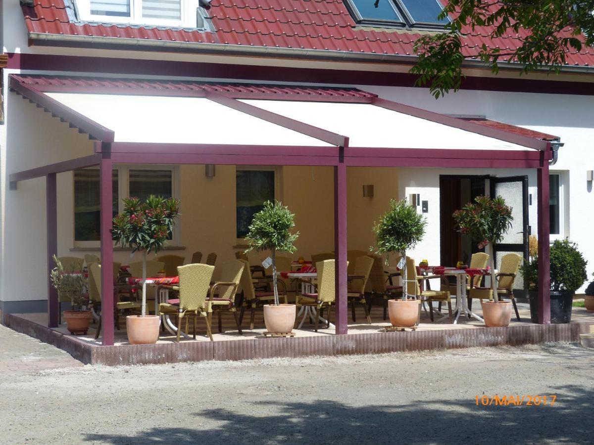 Hotel/Restaurant Balkan Soemmerda Luaran gambar