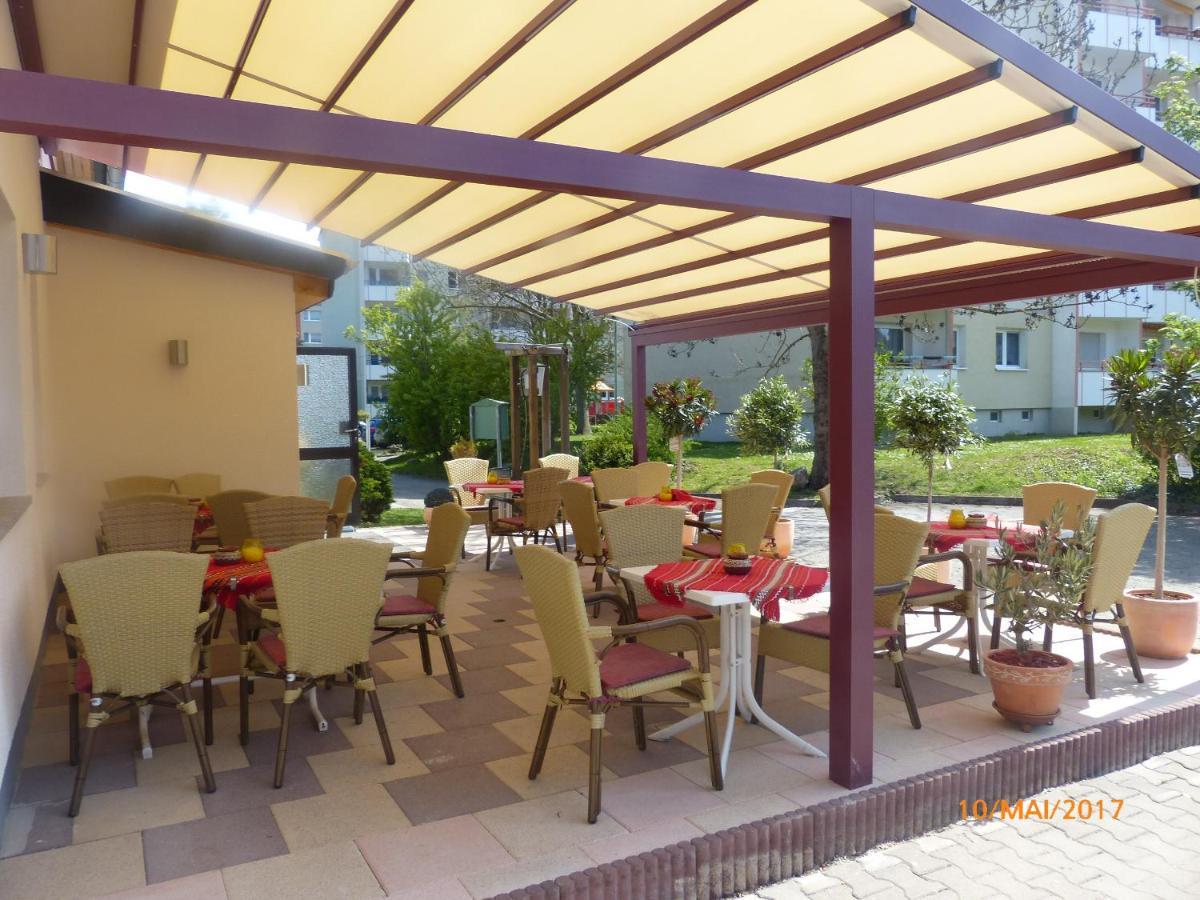 Hotel/Restaurant Balkan Soemmerda Luaran gambar
