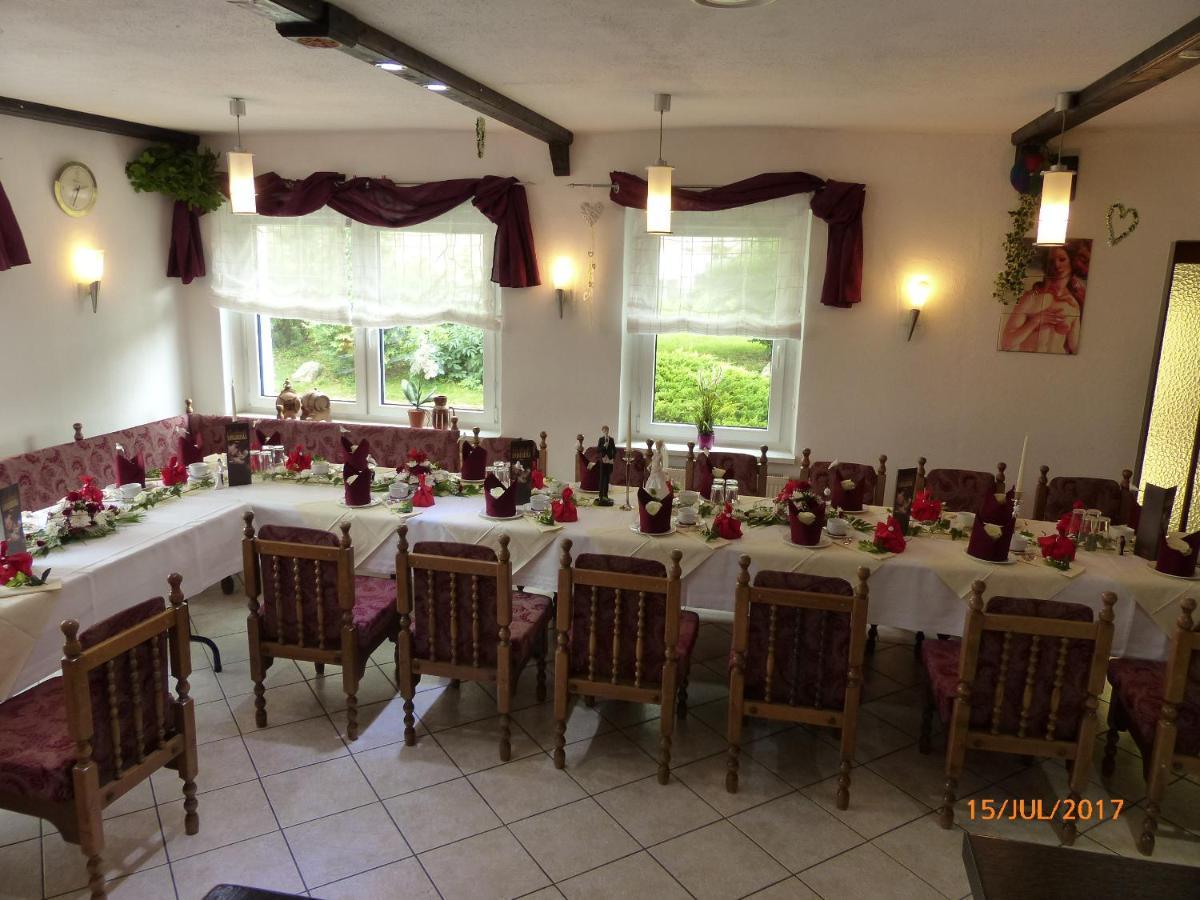 Hotel/Restaurant Balkan Soemmerda Luaran gambar